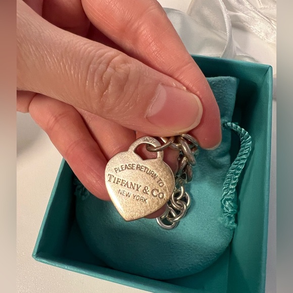 Tiffany co charm bracelet - Picture 2 of 4